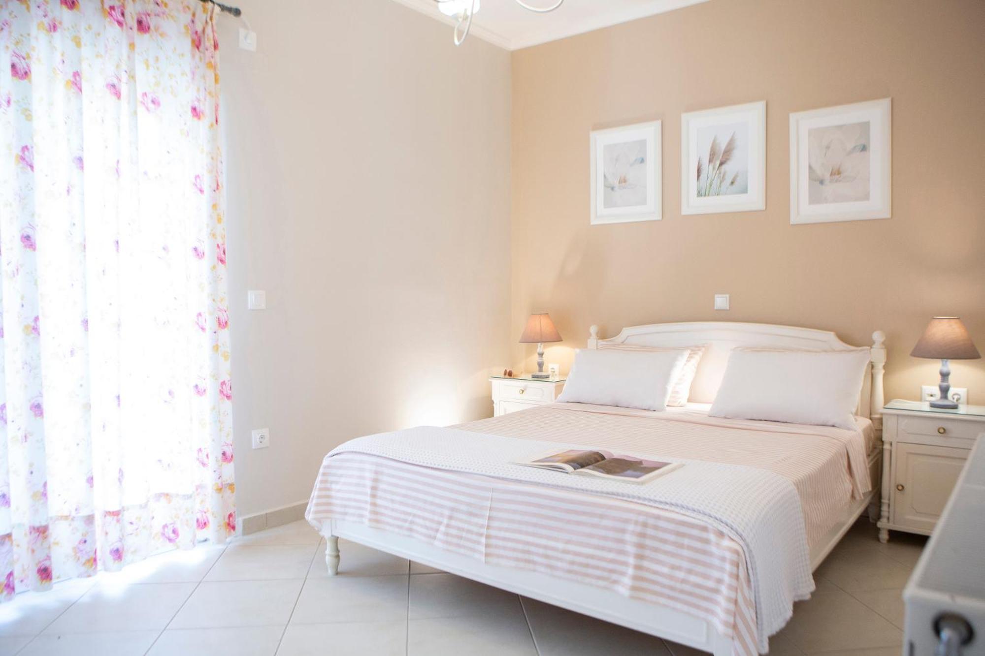 Levanda Cozy Apartments Apolpaina Екстериор снимка