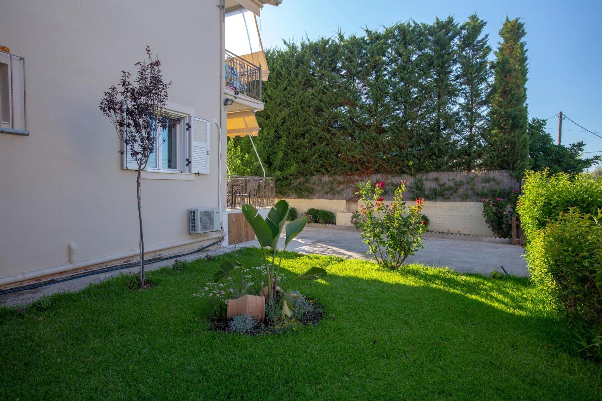 Levanda Cozy Apartments Apolpaina Екстериор снимка