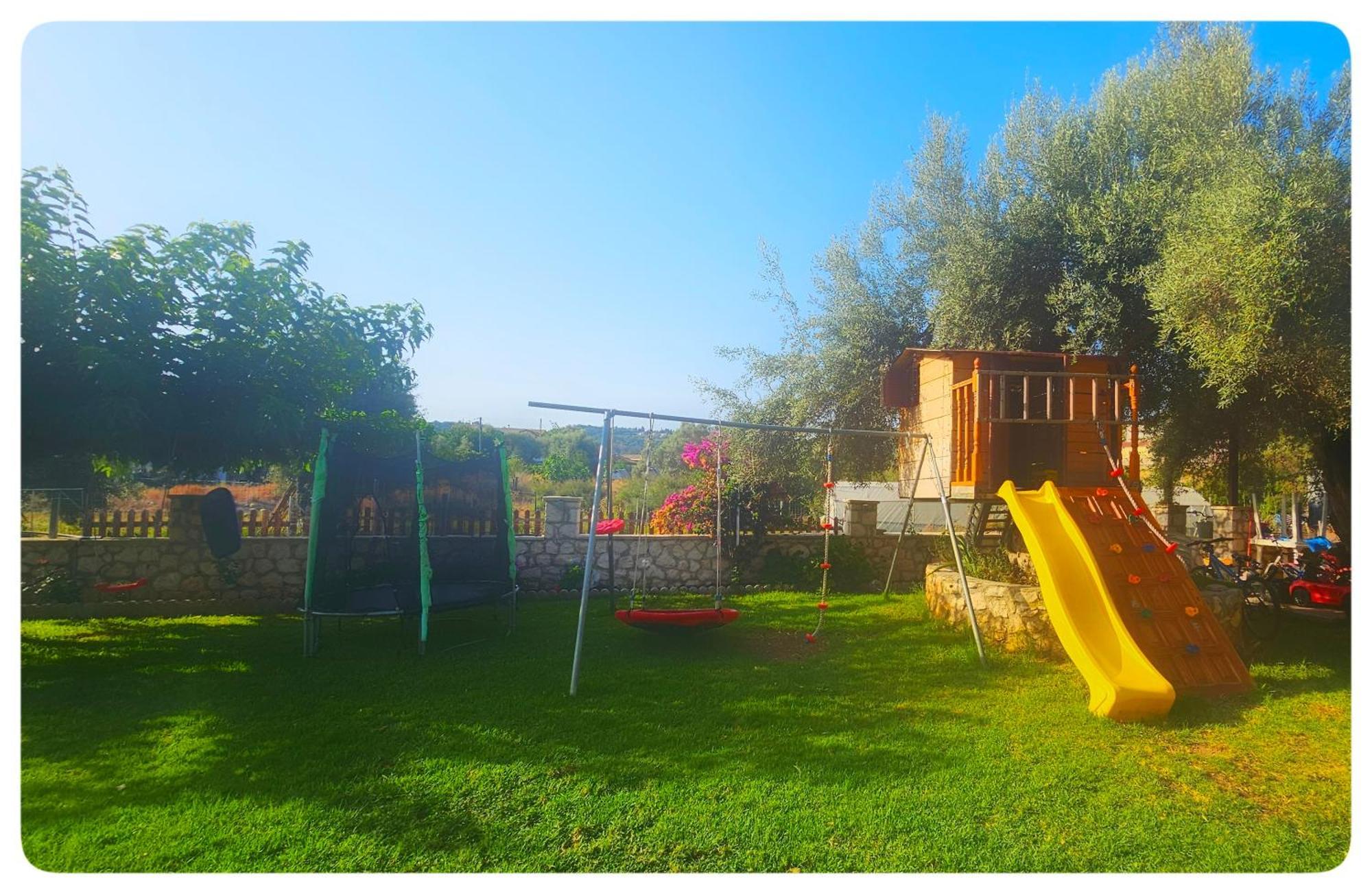 Levanda Cozy Apartments Apolpaina Екстериор снимка